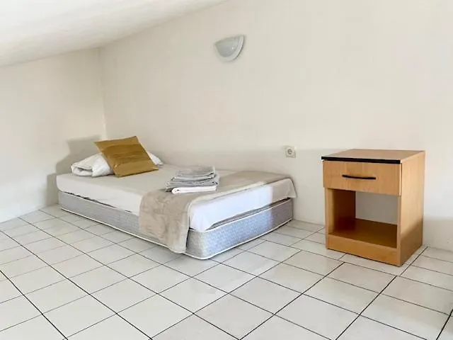 Big First Floor Apartment Near Arena And Centre Pula